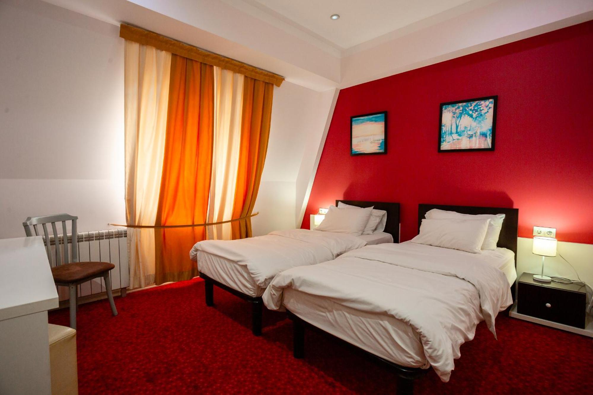Piazza Four Colours Hotel Batumi Luaran gambar