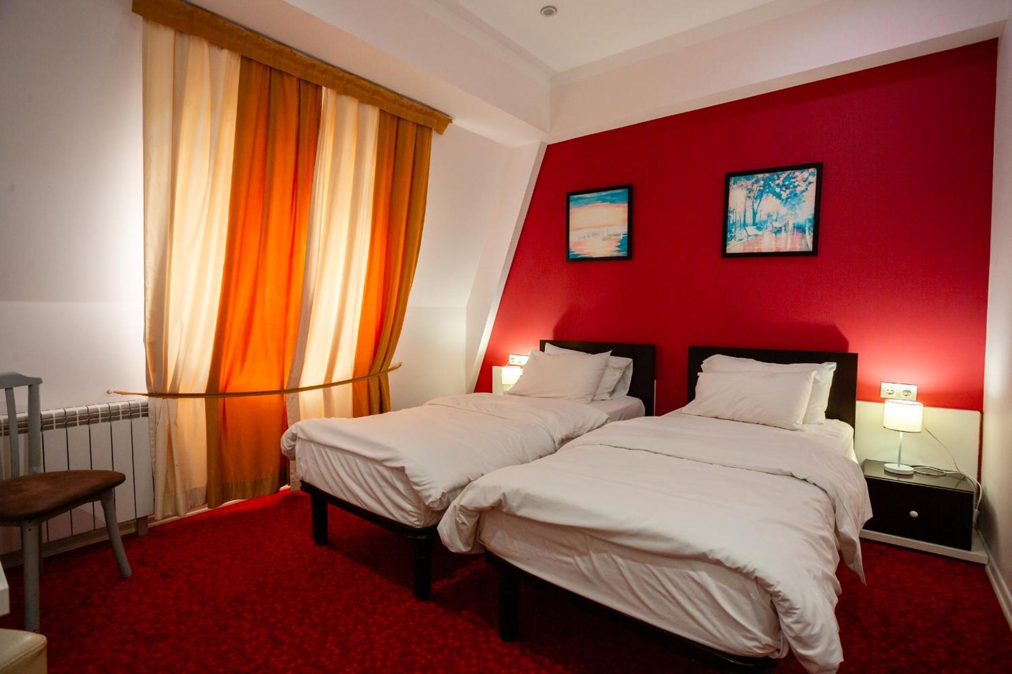 Piazza Four Colours Hotel Batumi Luaran gambar