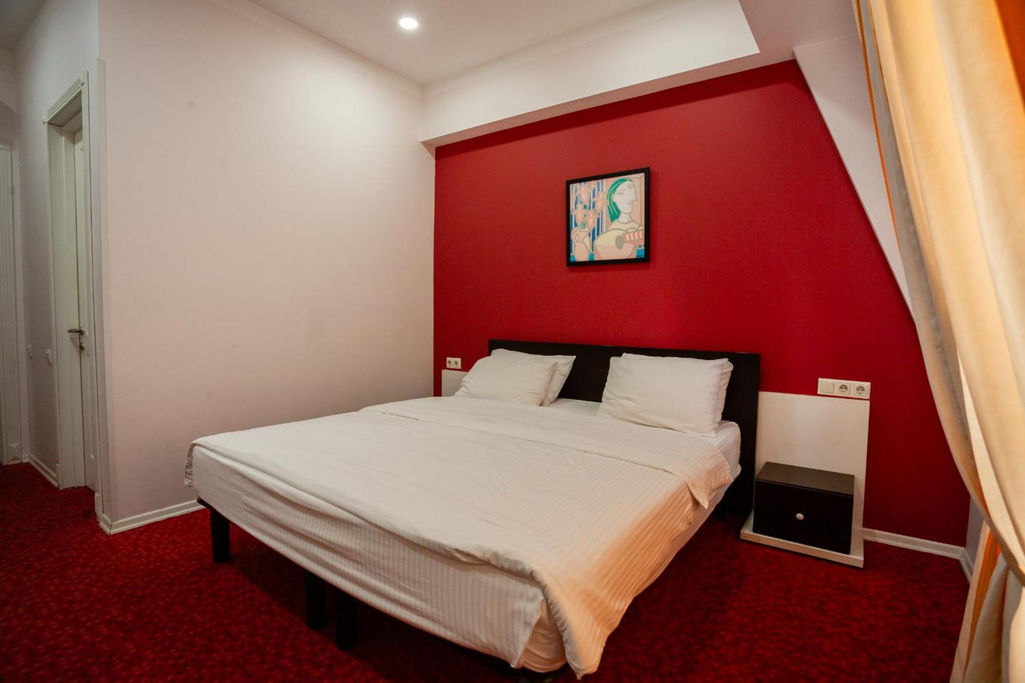 Piazza Four Colours Hotel Batumi Luaran gambar