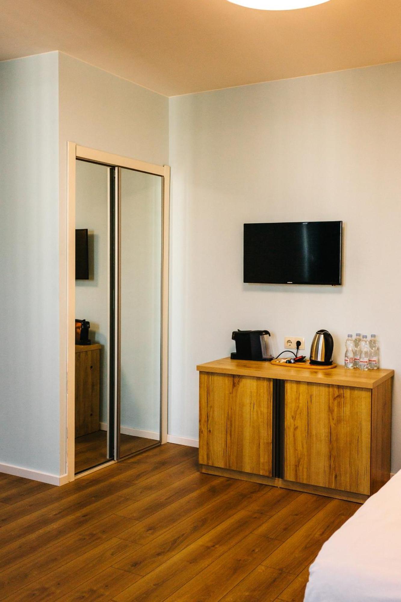 Piazza Four Colours Hotel Batumi Luaran gambar