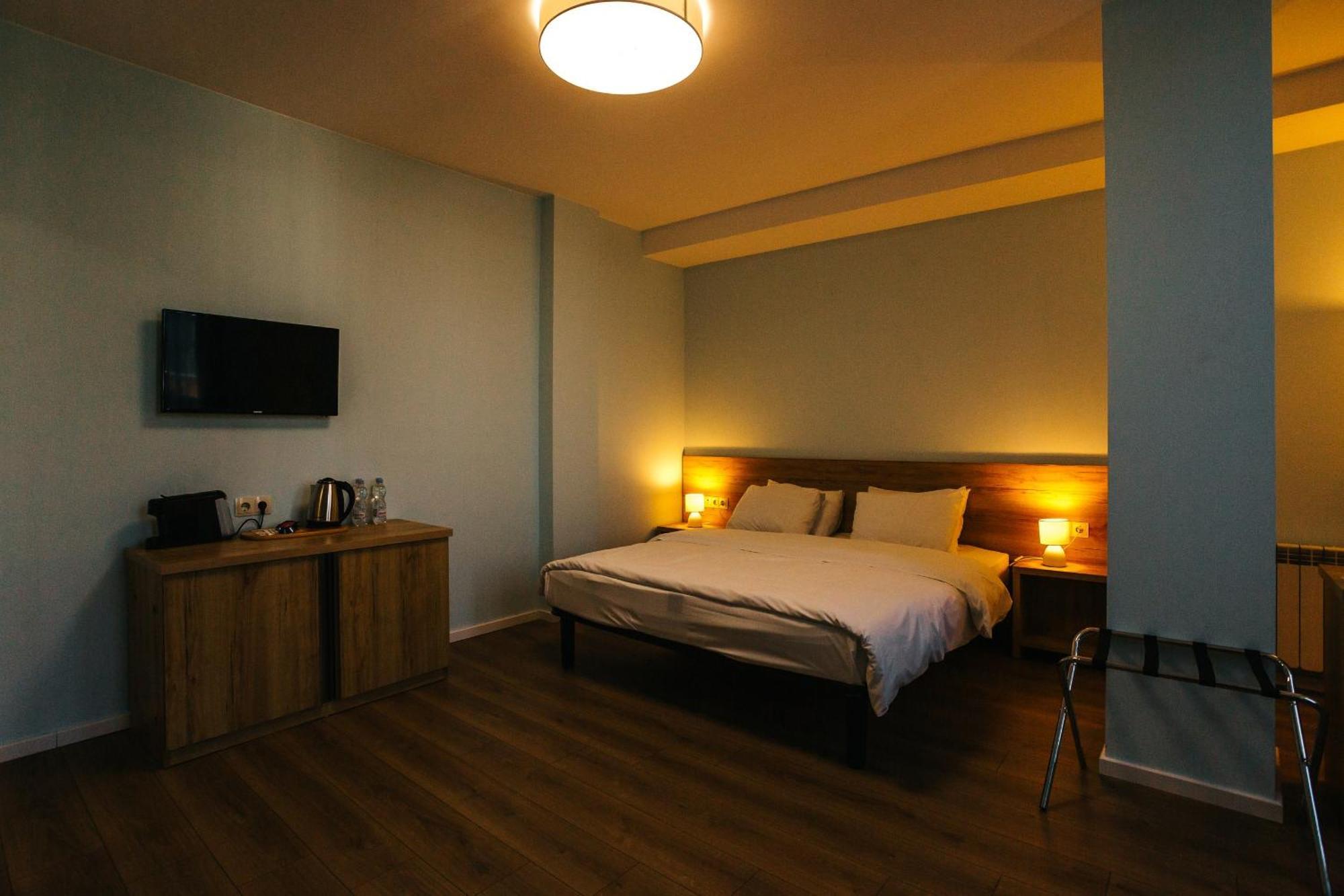 Piazza Four Colours Hotel Batumi Luaran gambar
