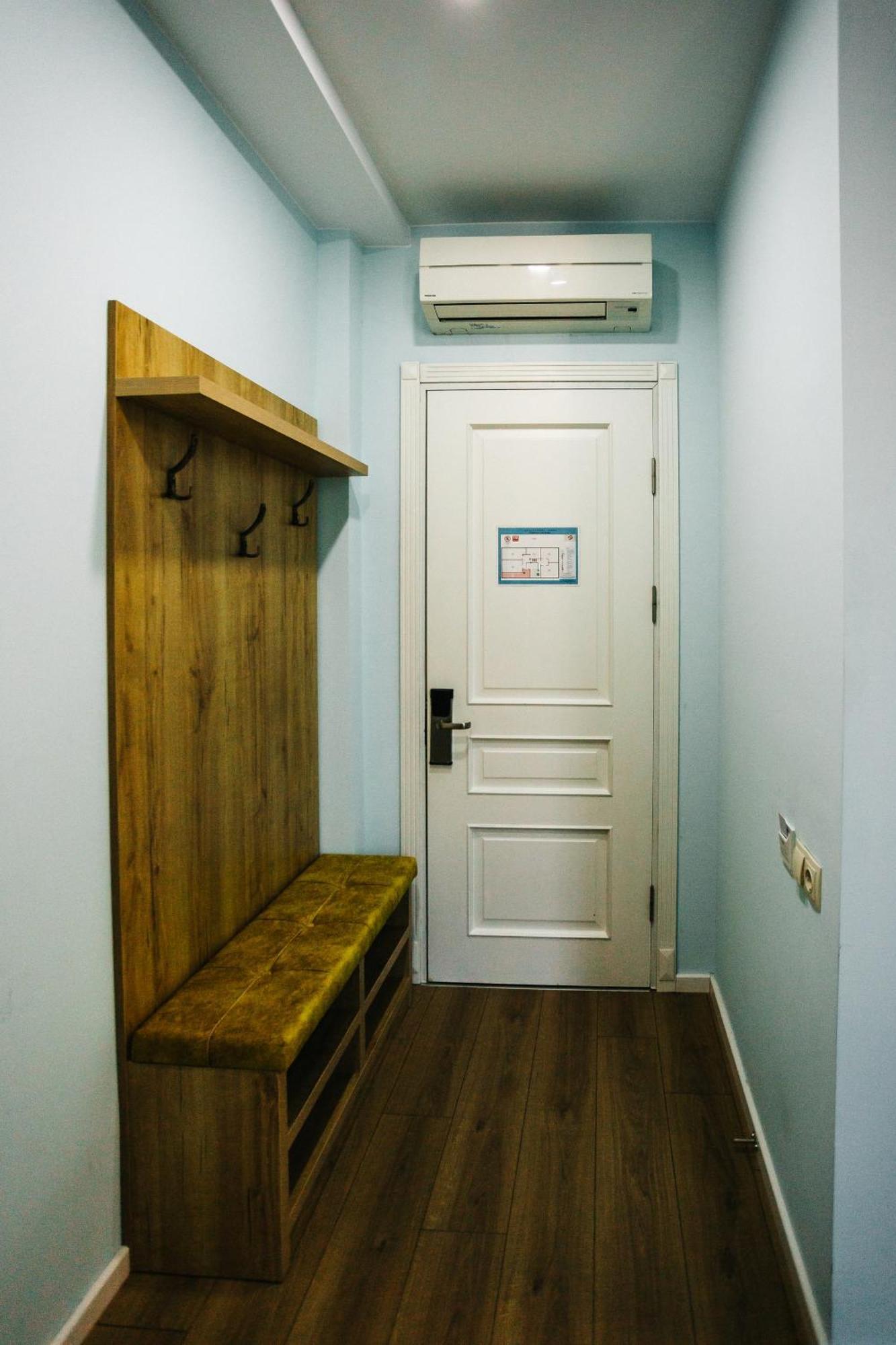 Piazza Four Colours Hotel Batumi Luaran gambar