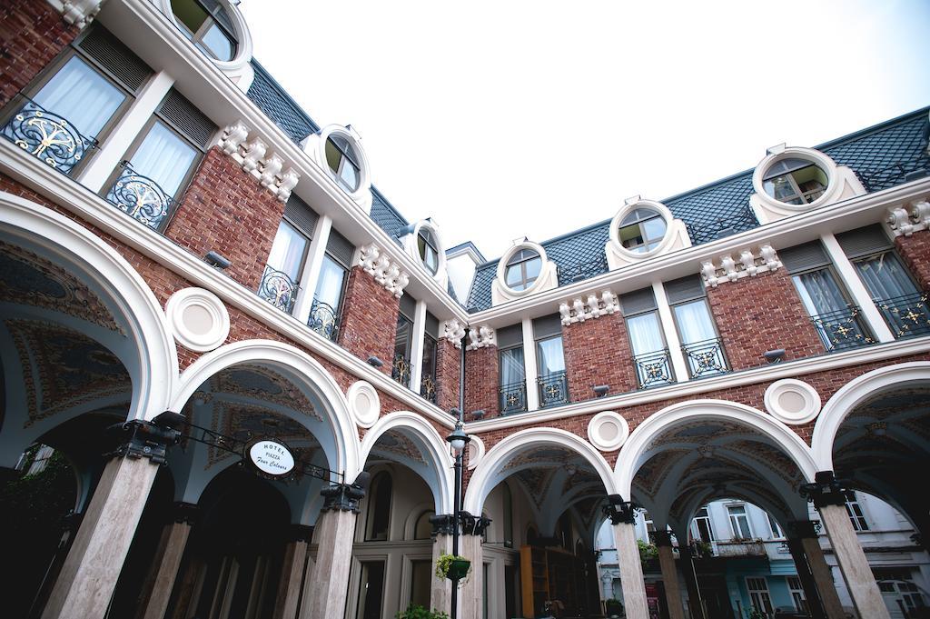 Piazza Four Colours Hotel Batumi Luaran gambar