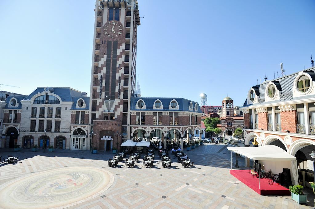 Piazza Four Colours Hotel Batumi Luaran gambar